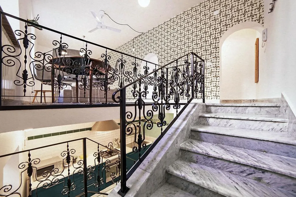 Trasteverehome - Sales Rom 0*,  Italien